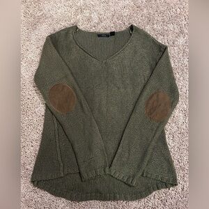 RDI olive green V-Neck Faux Suede Elbow Patch Sweater medium